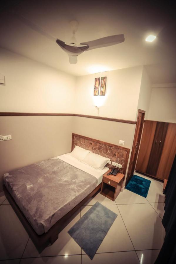 Icon Residency Hotel Kalpetta Luaran gambar