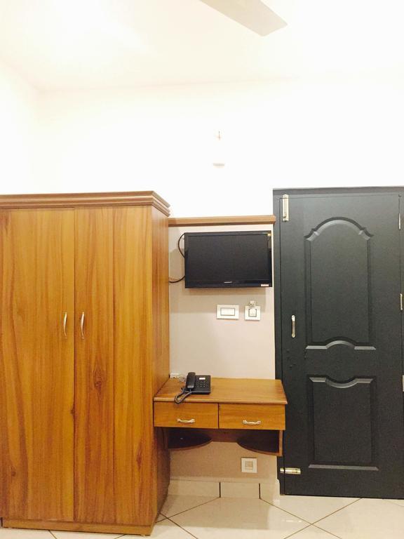 Icon Residency Hotel Kalpetta Luaran gambar