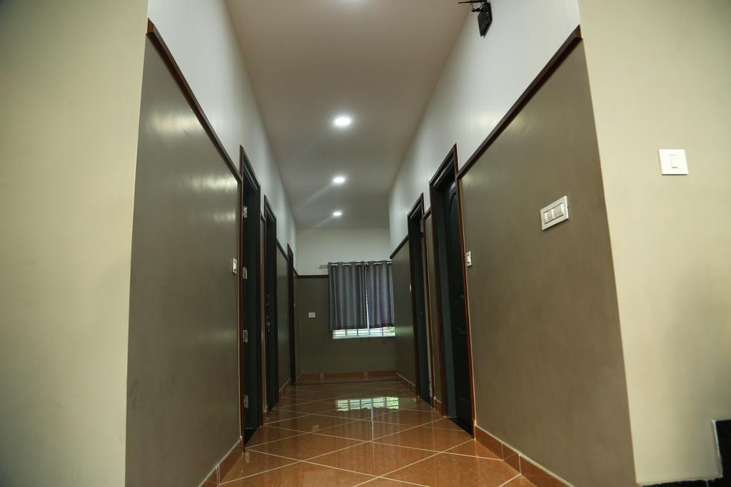 Icon Residency Hotel Kalpetta Luaran gambar