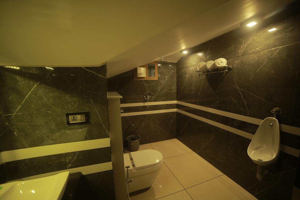 Icon Residency Hotel Kalpetta Luaran gambar