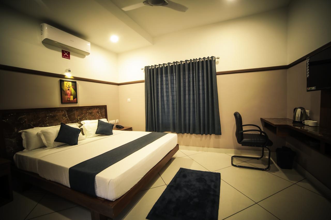 Icon Residency Hotel Kalpetta Luaran gambar