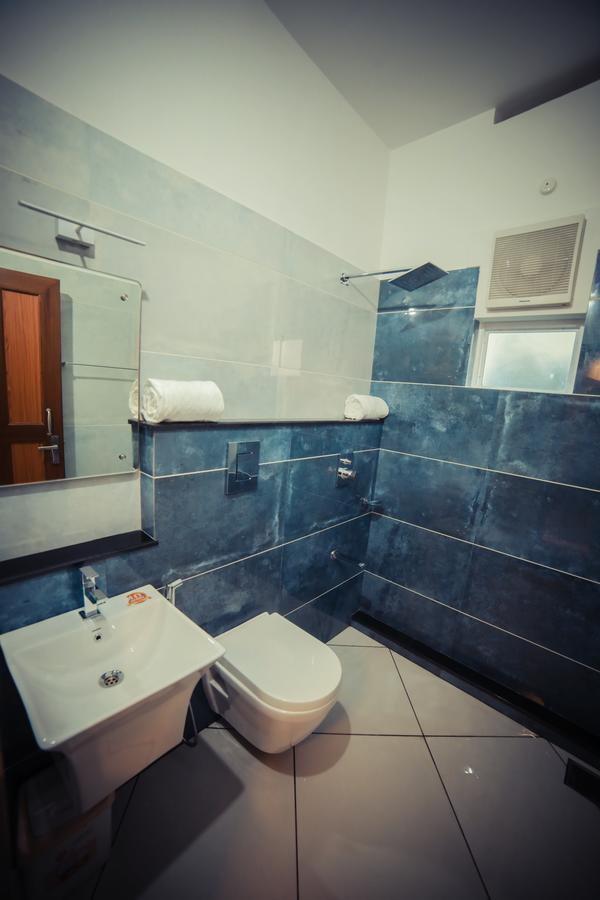 Icon Residency Hotel Kalpetta Luaran gambar