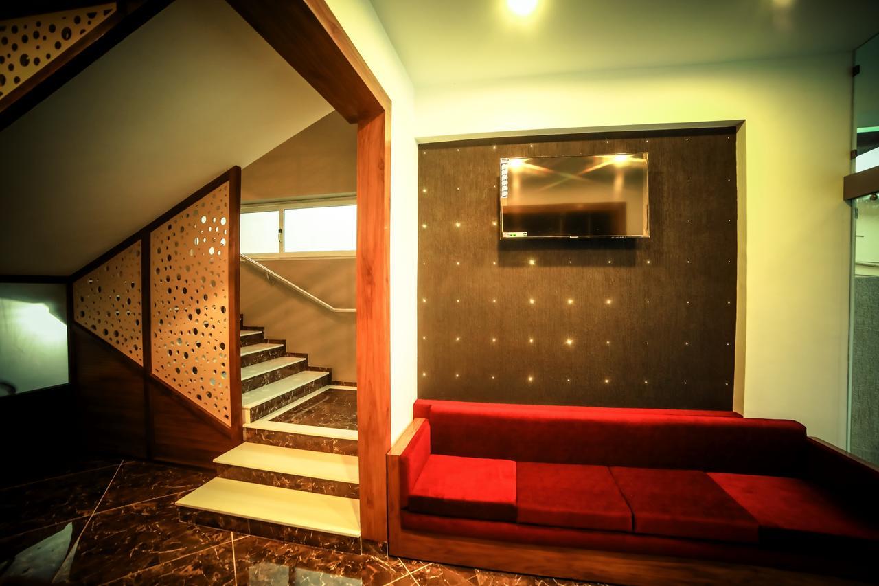 Icon Residency Hotel Kalpetta Luaran gambar
