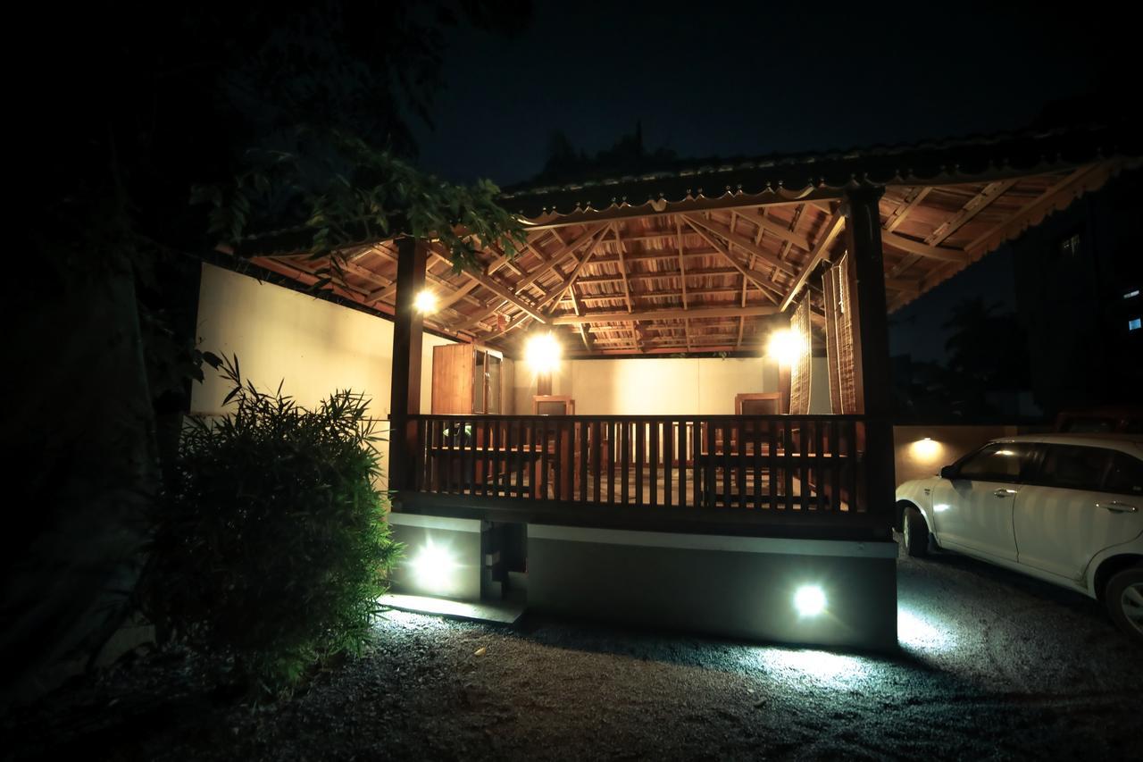 Icon Residency Hotel Kalpetta Luaran gambar
