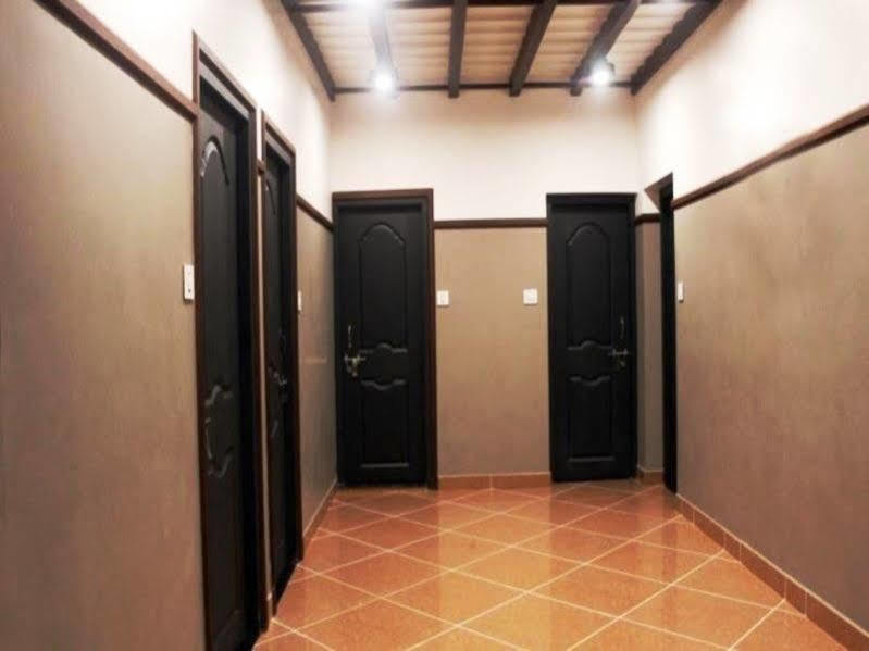 Icon Residency Hotel Kalpetta Luaran gambar